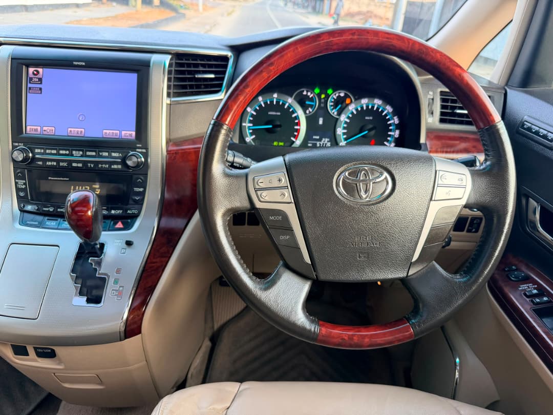 TOYOTA ALPHARD thumbnail 9